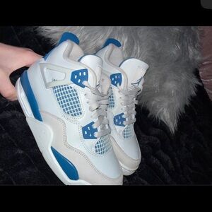 jordan 4s military blue size 5y